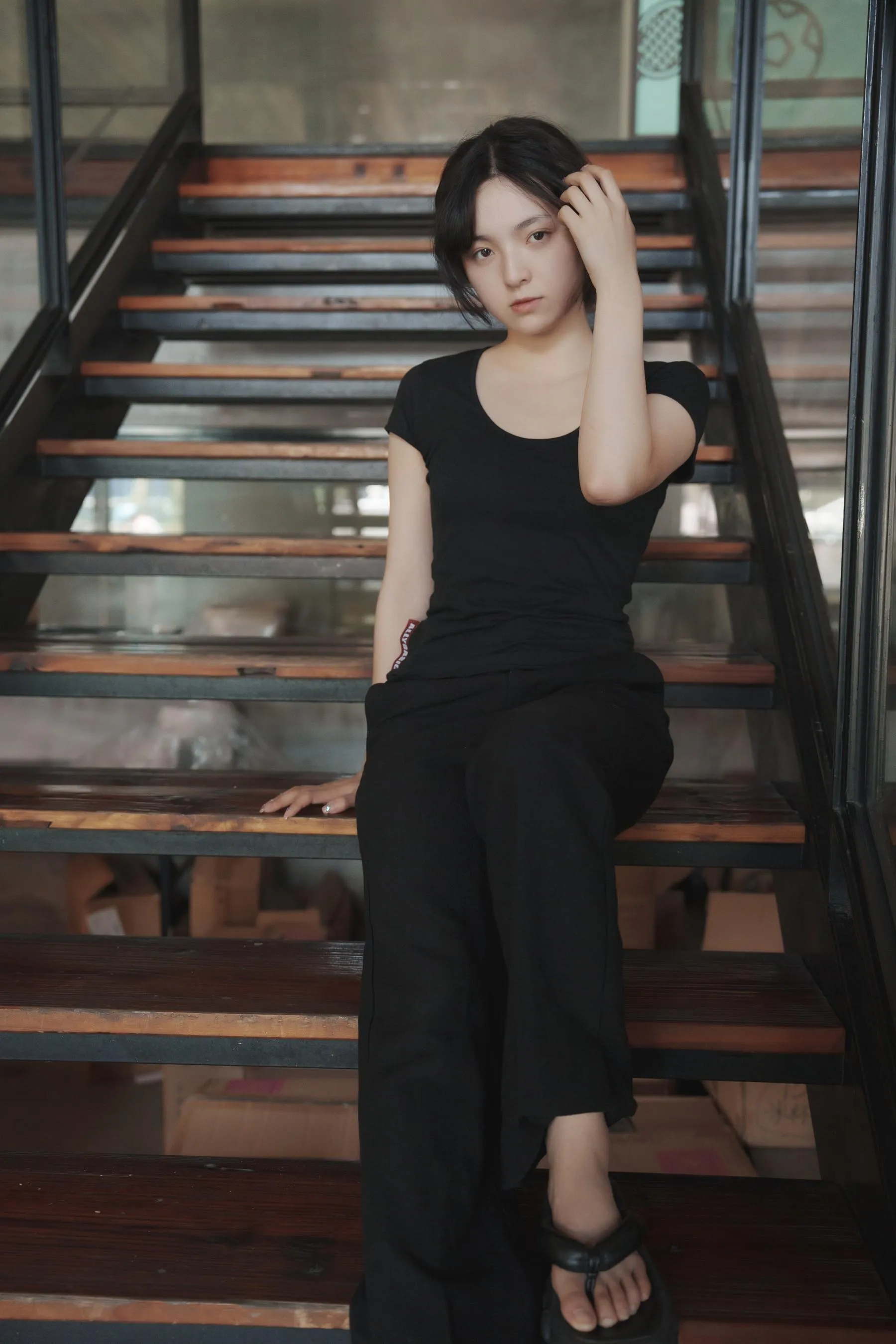 [YITUYU艺图语]2022.09.11 咖啡屋里的素颜女孩 dudu [32P]插图8